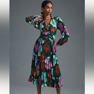 ANTHROPOLOGIE Maeve Pleated V- Neck Dress